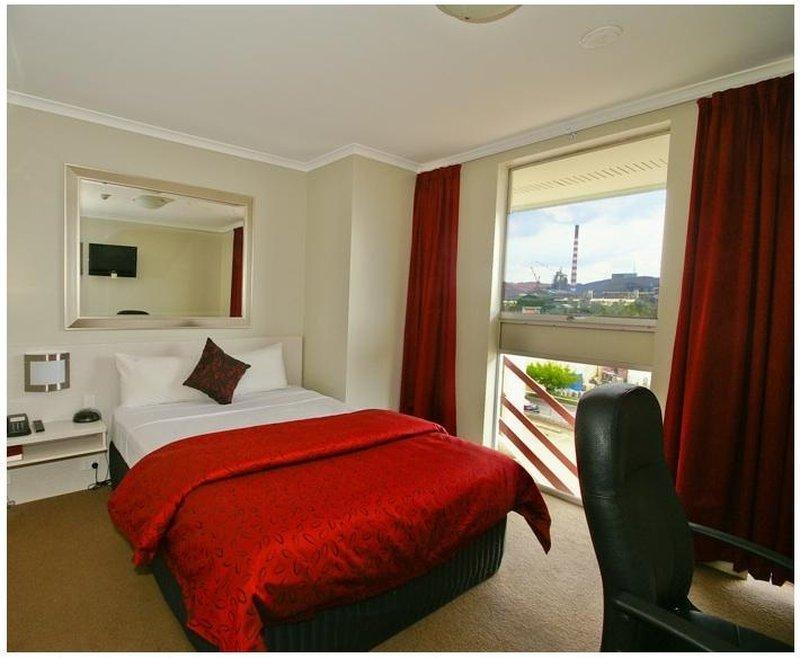 Icon On Isa Motel Mount Isa Kültér fotó