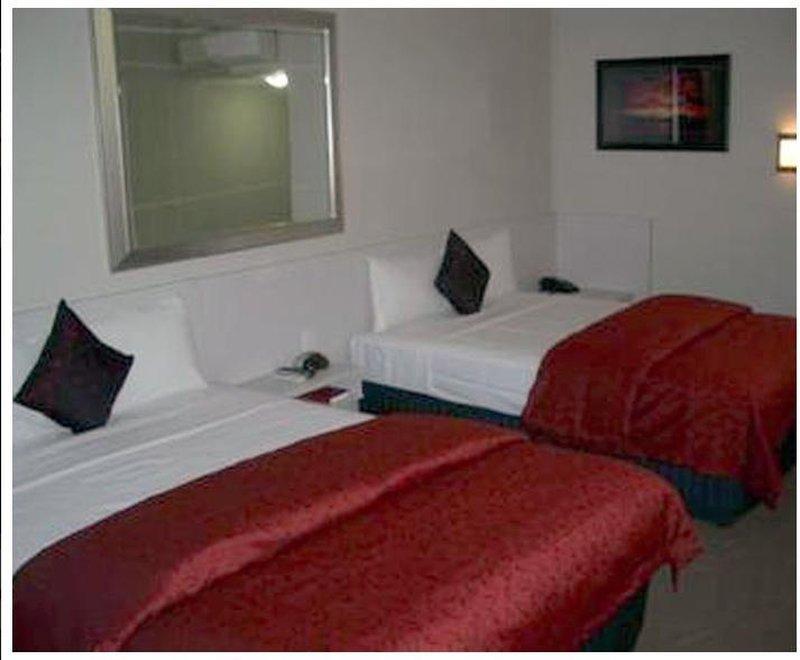 Icon On Isa Motel Mount Isa Kültér fotó